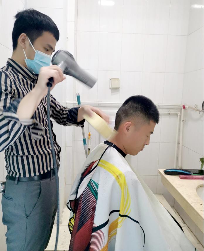 员工关怀之理(lǐ)发篇