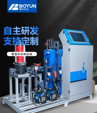 雲瀾施肥機系列